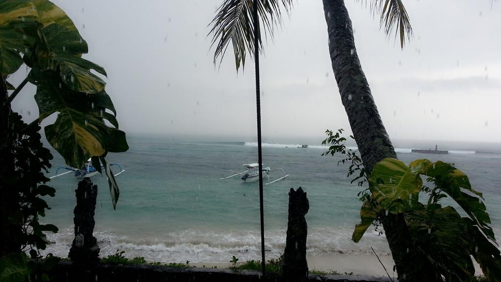 Anom Beach Hotel Candidasa Exterior foto